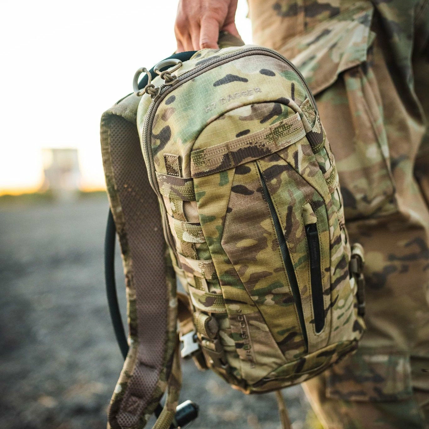 Hydration Packs EBERLESTOCK H7 DAGGER HYDRATION PACK 20 Hydration Packs EBERLESTOCK H7 DAGGER HYDRATION PACK