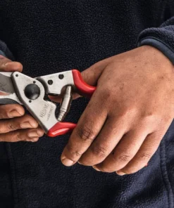 FELCO 16 Left-Handed Ergonomic Pruning Shear 5 FELCO 16 Left-Handed Ergonomic Pruning Shear
