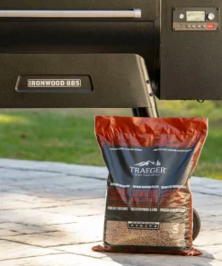 TRAEGER SIGNATURE BLEND BBQ WOOD PELLETS 6 TRAEGER SIGNATURE BLEND BBQ WOOD PELLETS